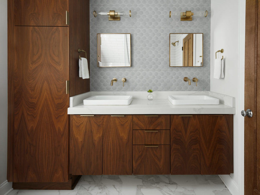 Bathroom design idea with two sinks